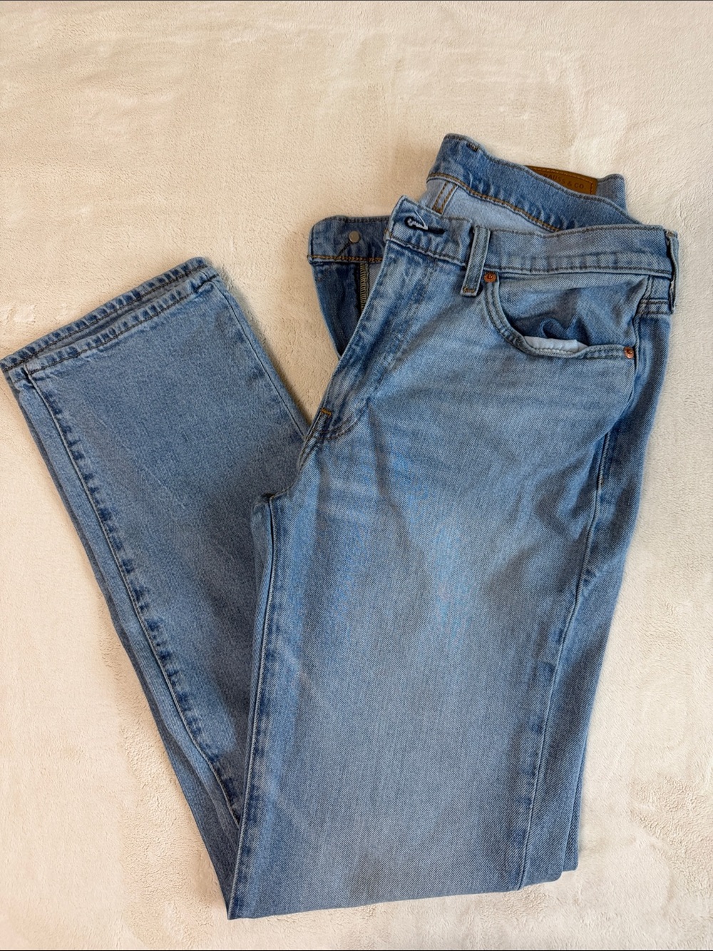 Levi's Men's Classic Light Blue Straight Jeans